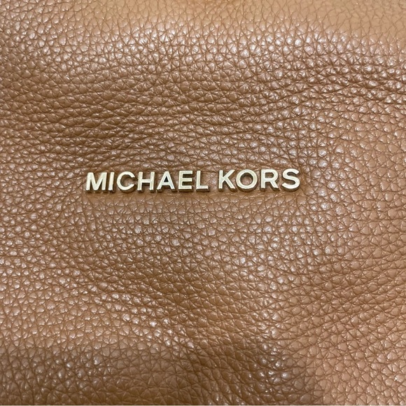 Michael Kors Raven Medium Pebbled Leather Backpack Brown Tan Snap Fastening main image 4